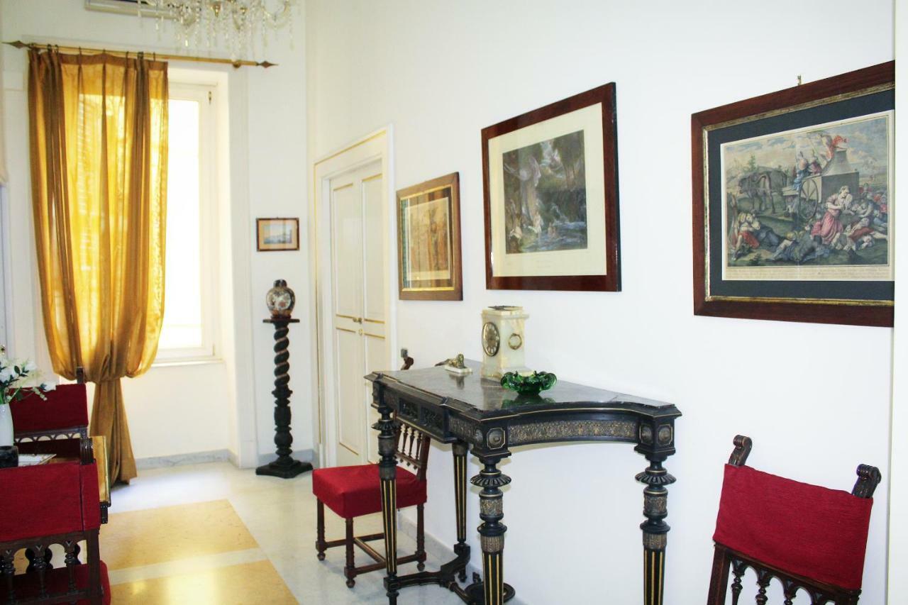 La Suite Del Prof Neapel Exterior foto